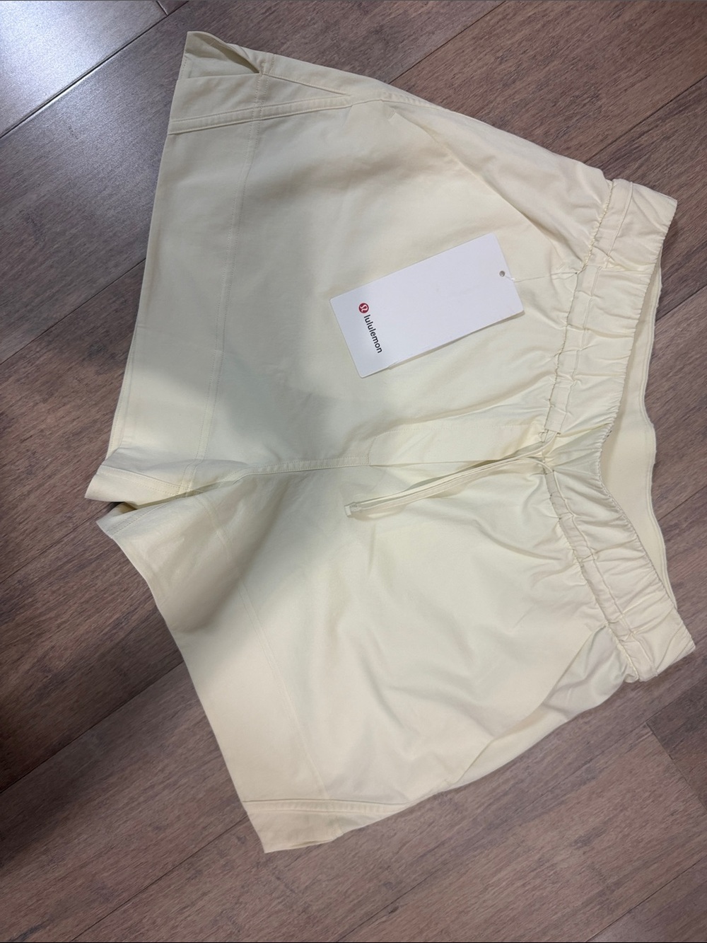 lululemon athletica Women's Pale Yellow Elastic-Waist Athletic Shorts